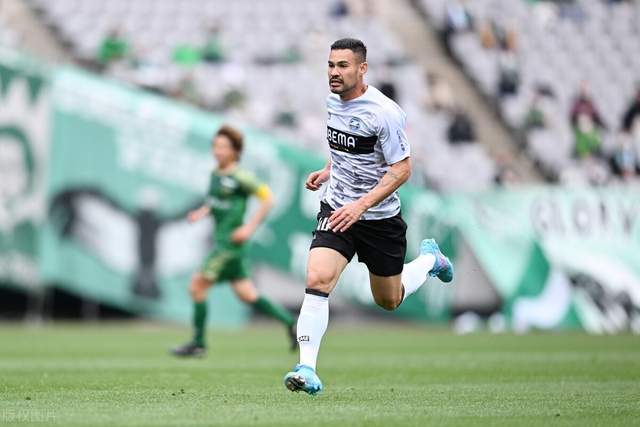 菲戈呼吁FIFA提高透明度与责任，强调更迭为唯一出路